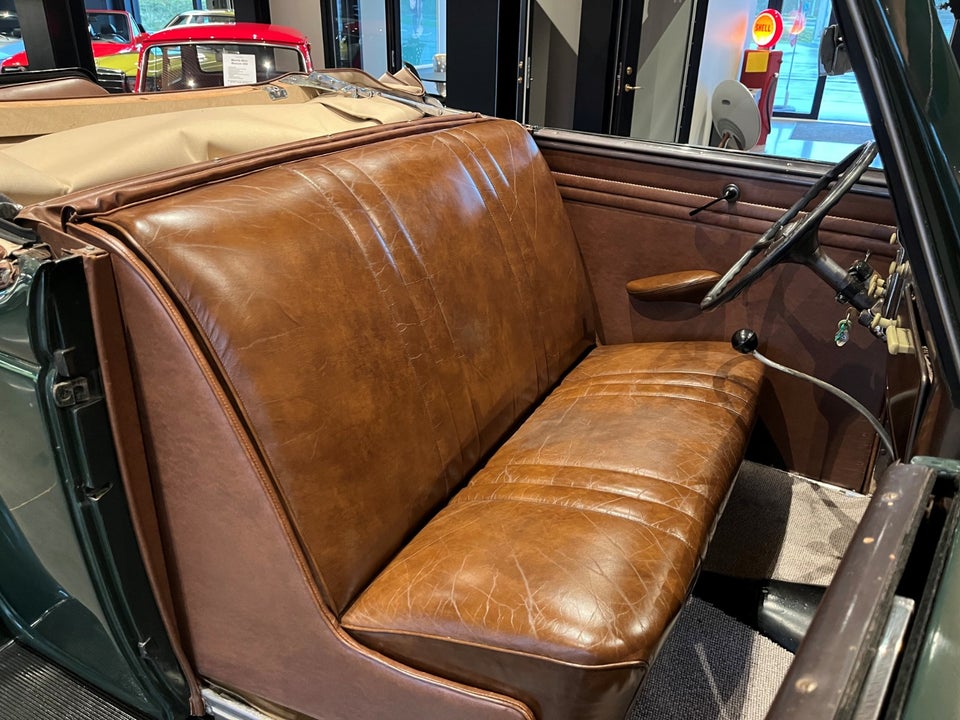 Ford V8 3,6 Cabriolet 2d