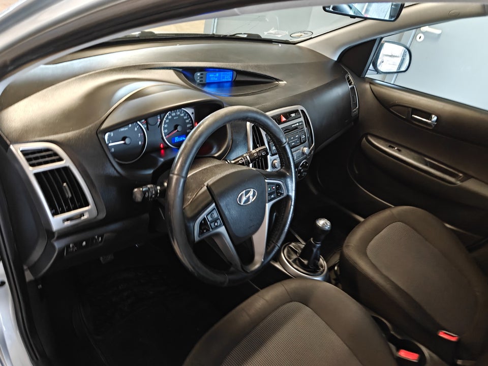 Hyundai i20 1,25 Classic XTR 5d