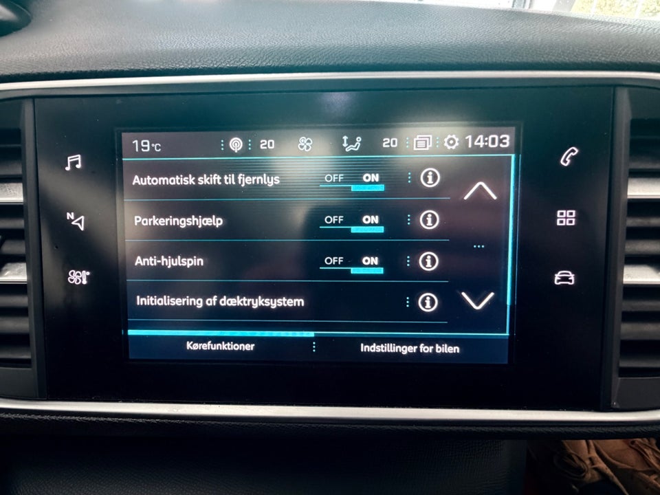 Peugeot 308 1,6 BlueHDi 120 Allure Sky 5d