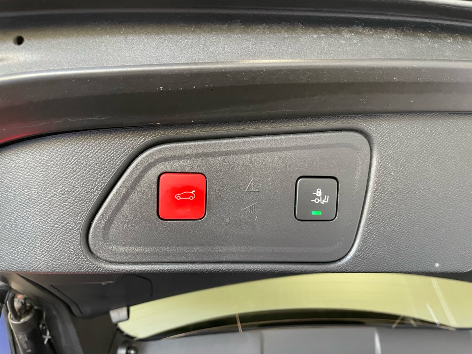 Peugeot 3008 1,6 Hybrid Allure Pack EAT8 5d