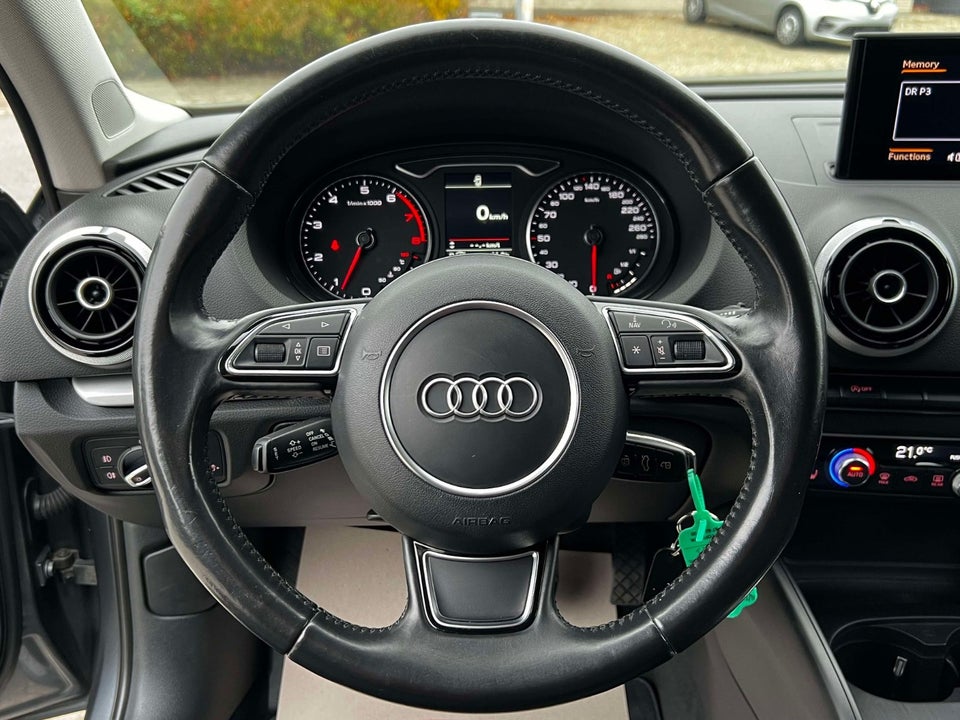 Audi A3 1,4 TFSi 150 Ambition S-tr. 4d