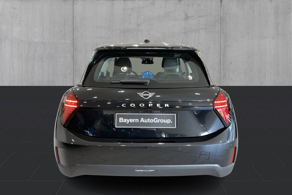 MINI Cooper E Essential Trim XS 3d