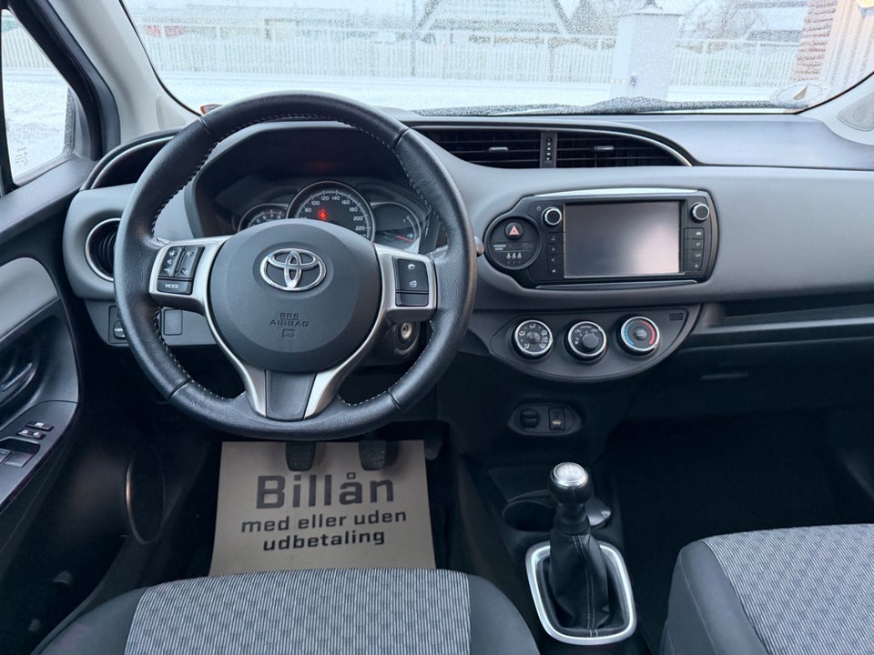 Toyota Yaris 1,0 VVT-i T2 Touch 5d