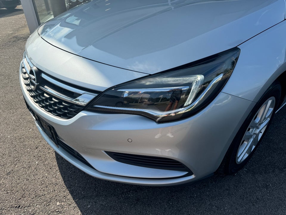 Opel Astra 1,4 T 125 Enjoy Sports Tourer 5d