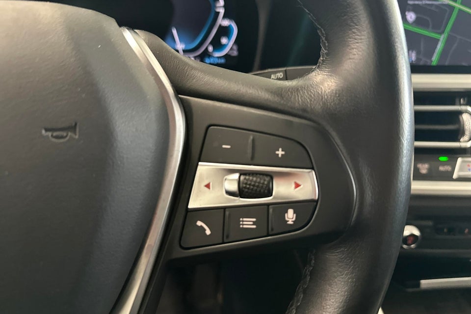 BMW 330e 2,0 Touring Sport Line aut. 5d