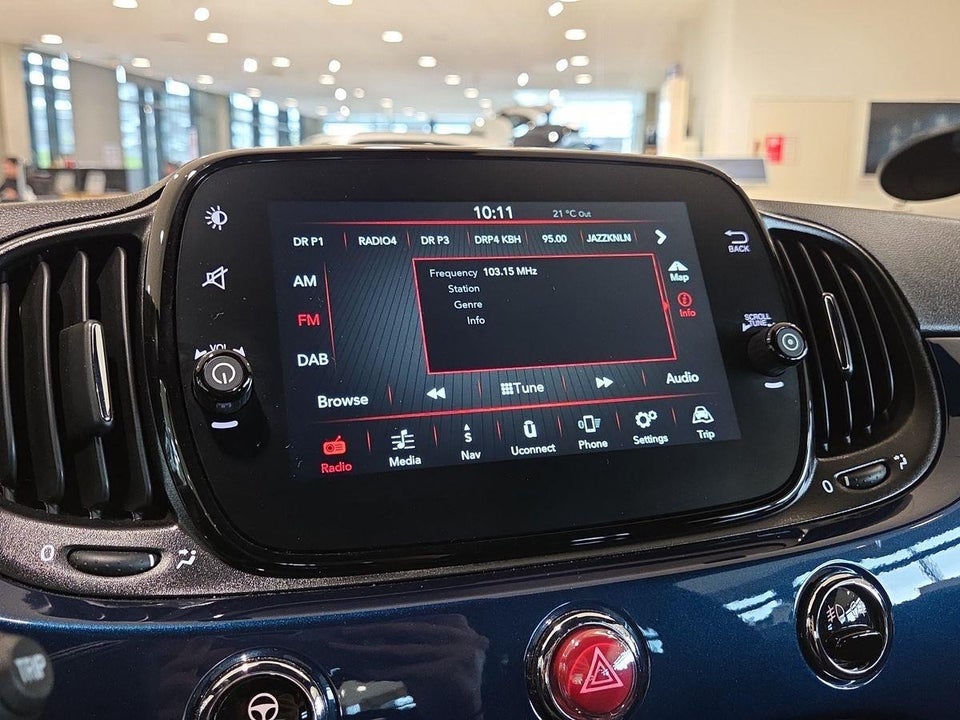 Fiat 500C 1,0 Hybrid Dolcevita 2d