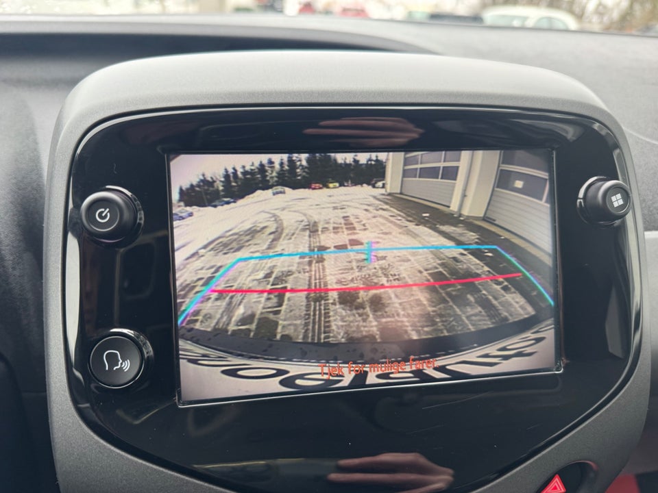 Toyota Aygo 1,0 VVT-i x-press 5d