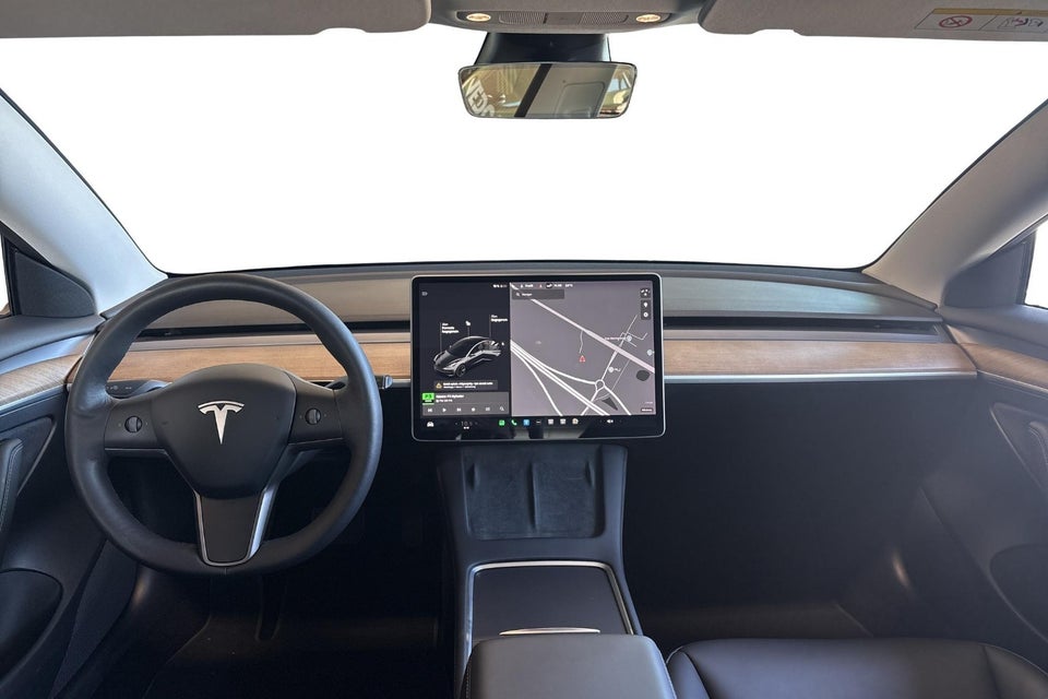 Tesla Model 3 Standard Range+ RWD 4d