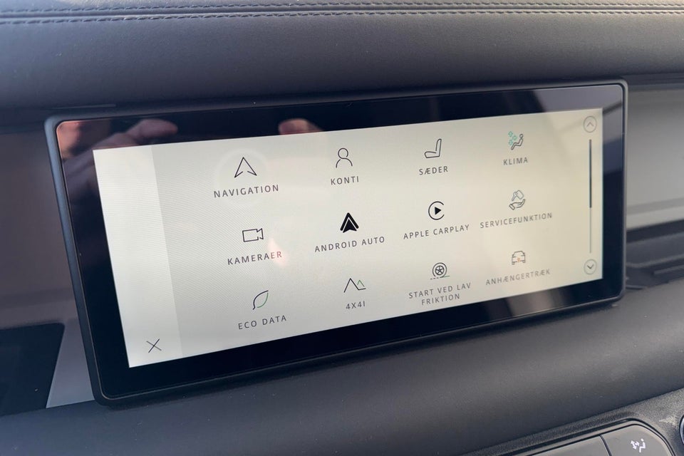 Land Rover Defender 90 3,0 D250 Hard Top X-Dynamic SE aut. Van 3d