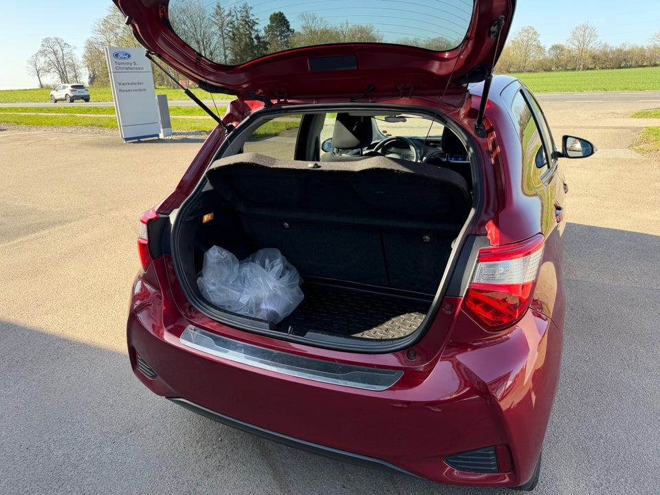 Toyota Yaris 1,5 Hybrid H3 Smart e-CVT 5d