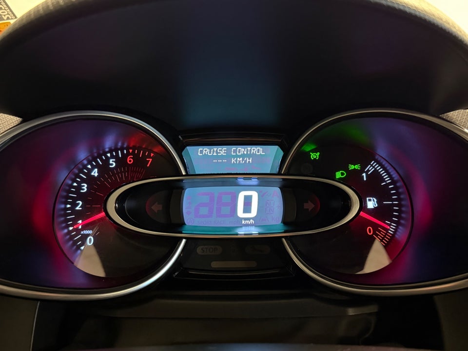 Renault Clio IV 0,9 TCe 90 Expression 5d