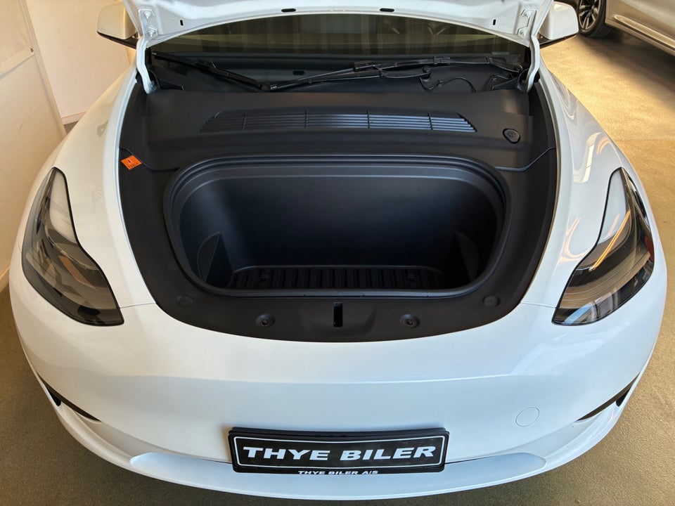 Tesla Model Y RWD 5d