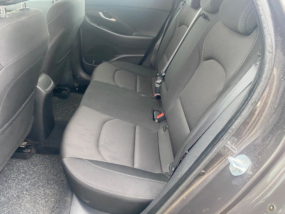 Hyundai i30 1,6 CRDi 110 Premium 5d