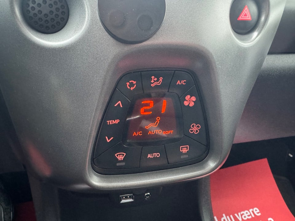 Toyota Aygo 1,0 VVT-i x-press 5d