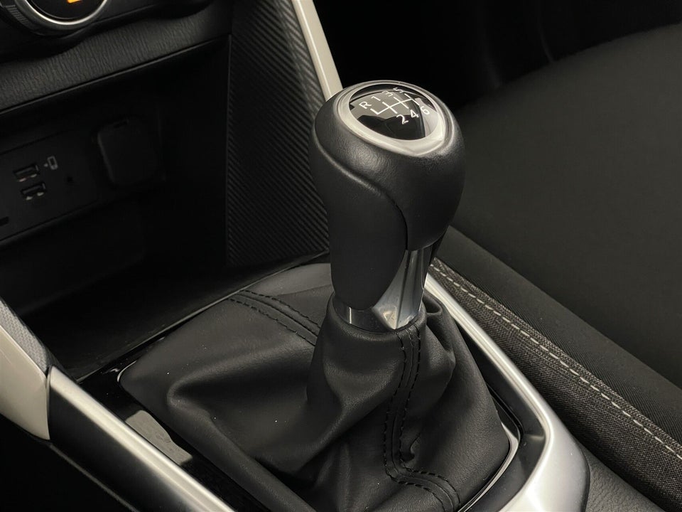 Mazda 2 1,5 e-SkyActive-G Centre-Line 5d