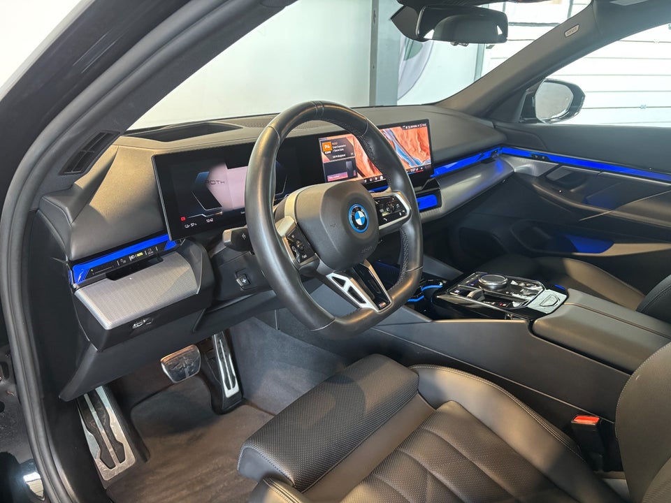 BMW i5 eDrive40 M-Sport 4d