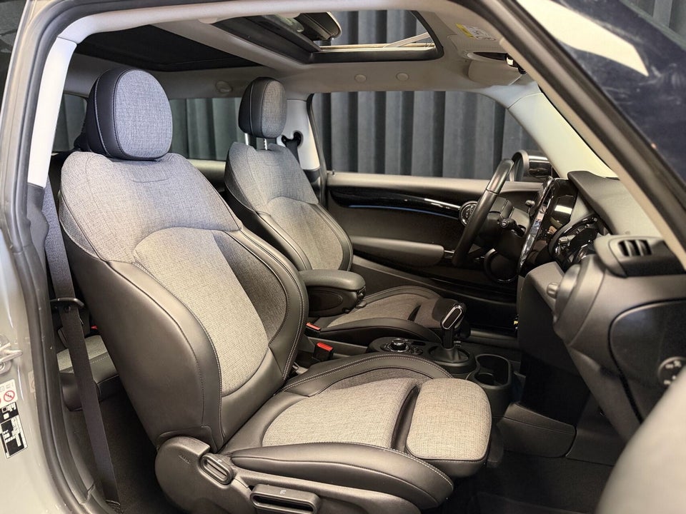 MINI Cooper SE Camden Edition 3d