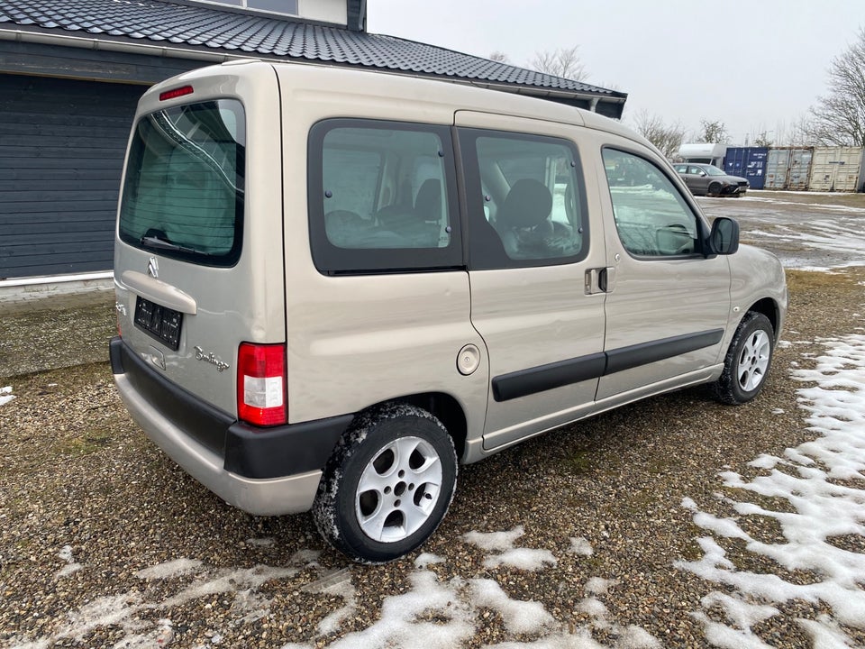 Citroën Berlingo 1,4i Family 5d