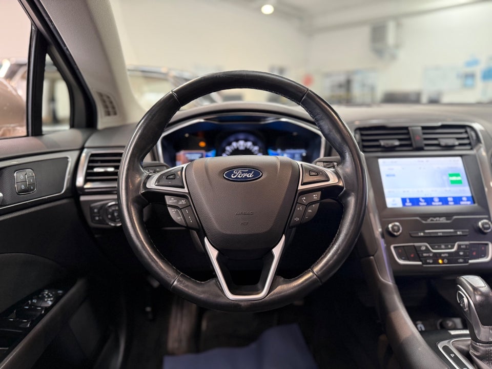 Ford Mondeo 2,0 HEV Titanium stc. CVT 5d