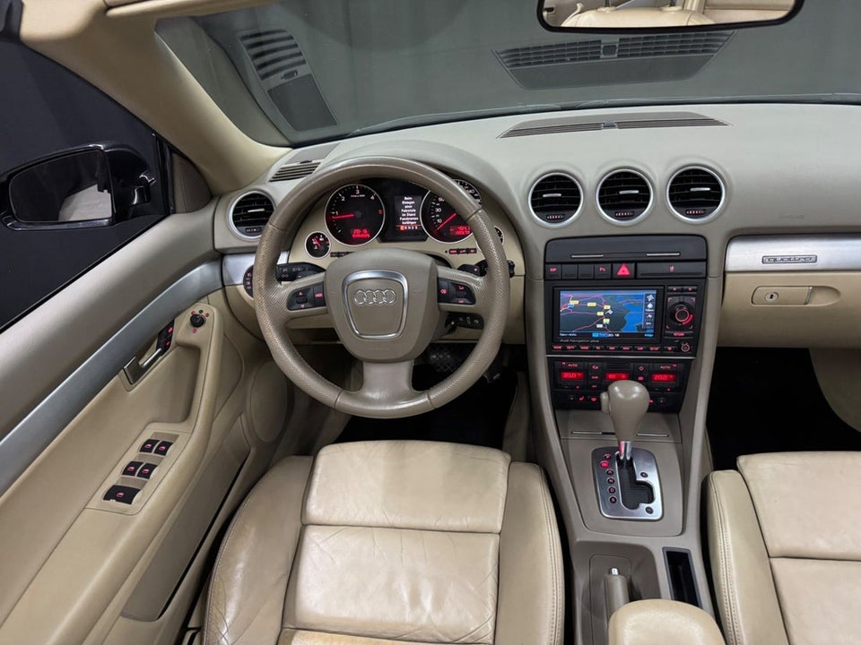 Audi A4 3,0 TDi Cabriolet quattro Tiptr. 2d