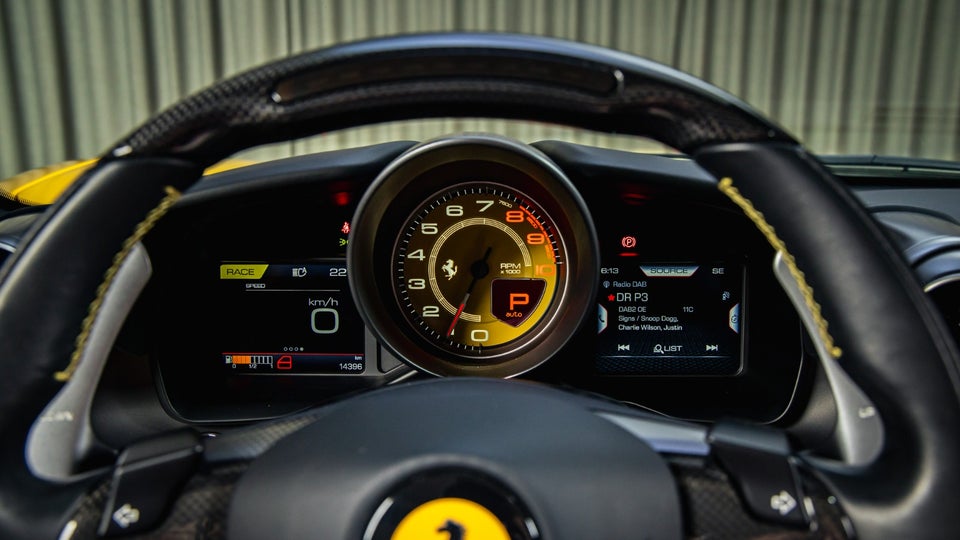 Ferrari F8 Spider 3,9 DCT 2d