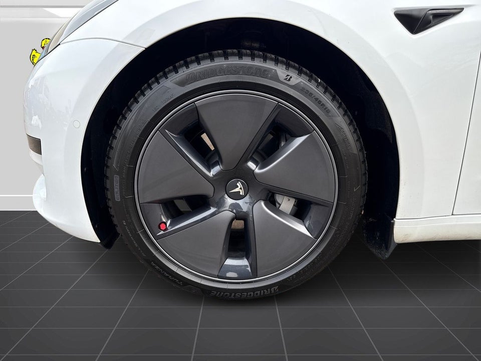 Tesla Model 3 RWD 4d