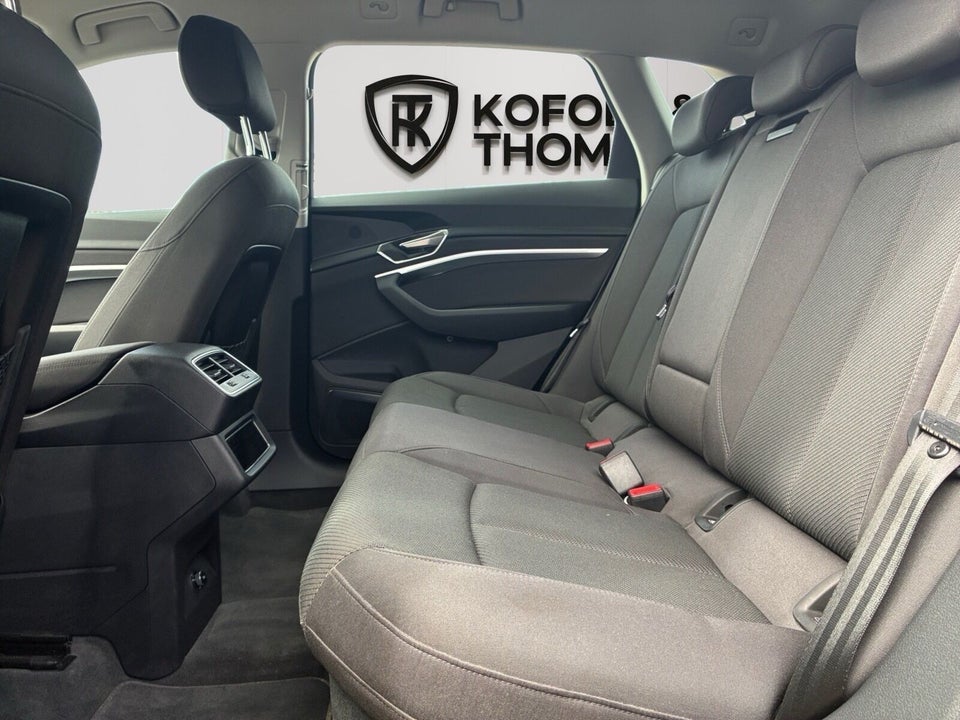 Audi Q8 e-tron 50 Prestige quattro 5d