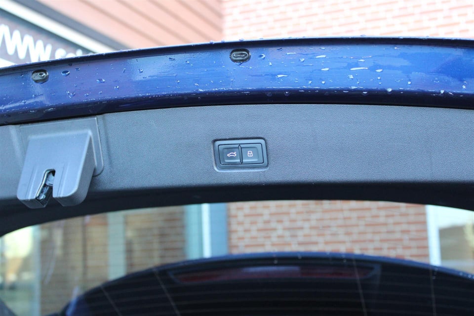 Audi Q4 e-tron 40 Advanced 5d