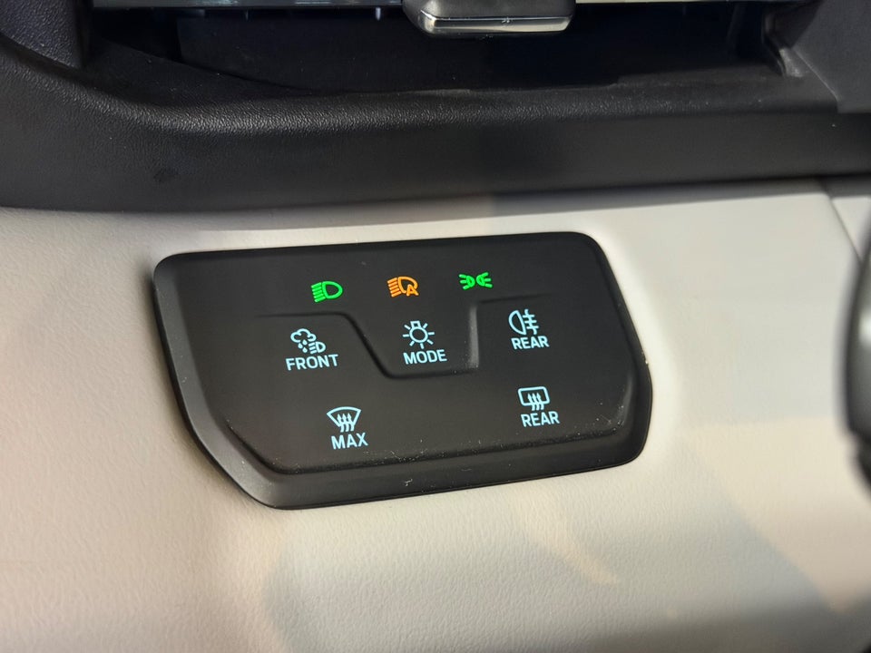 Ford Explorer 79 Premium Extended Range AWD Van 5d