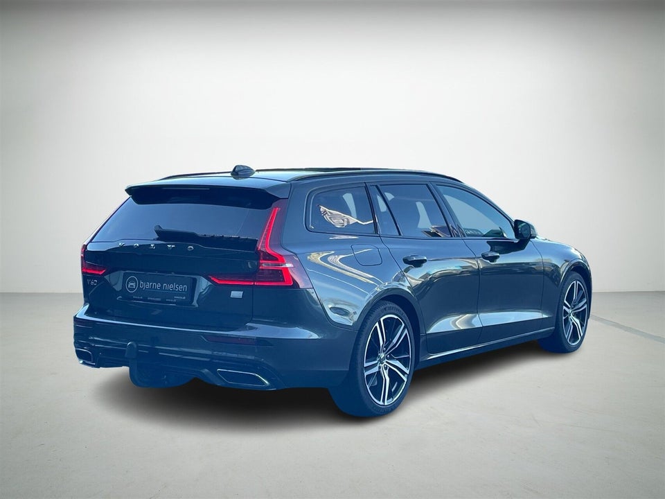Volvo V60 2,0 T8 ReCharge R-Design aut. AWD 5d