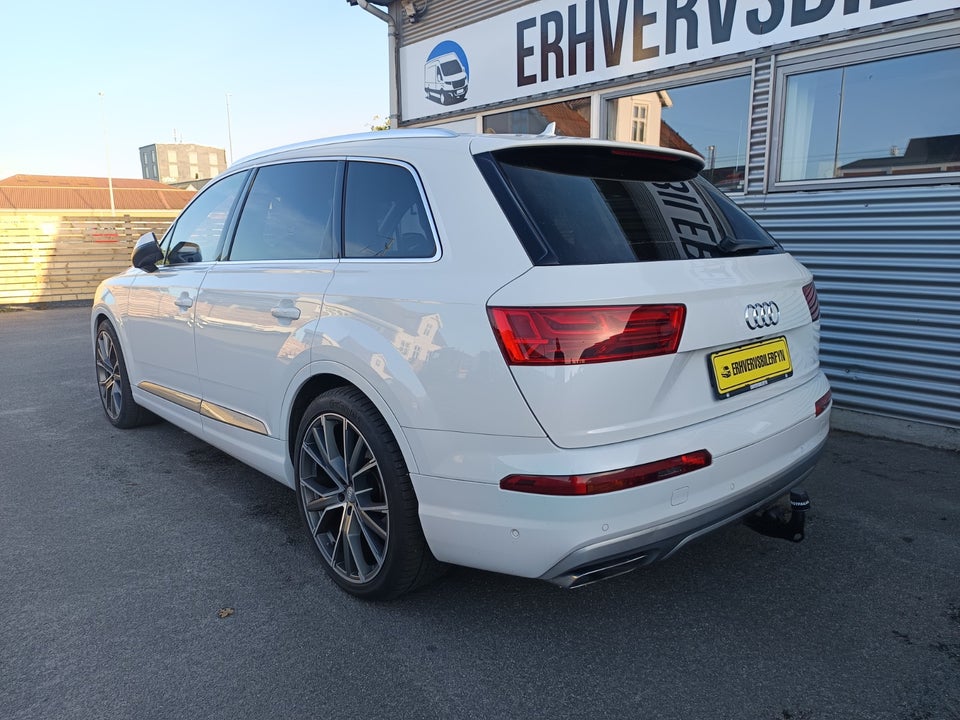 Audi Q7 3,0 TDi 272 quattro Tiptr. Van 5d