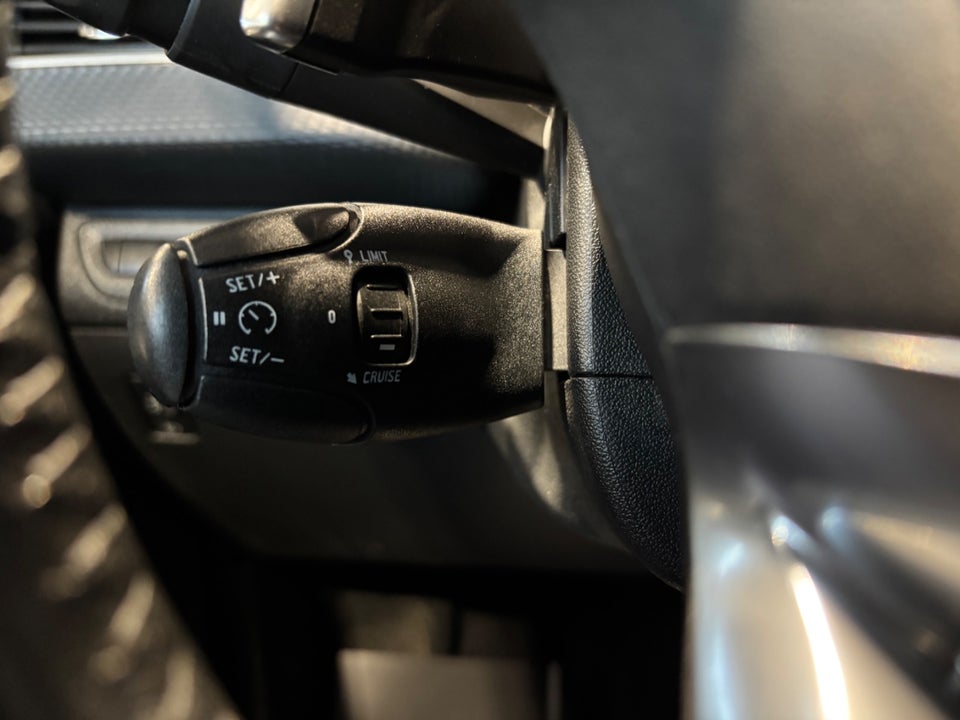 Peugeot 2008 1,2 e-VTi 82 Active ESG 5d