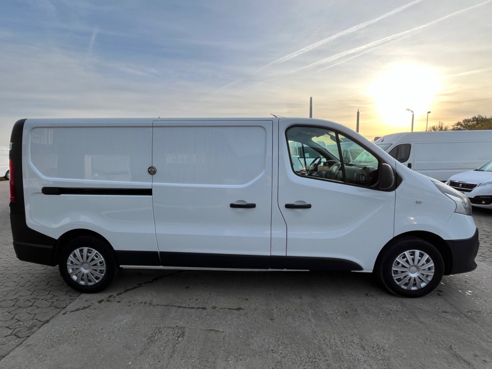 Renault Trafic T29 2,0 dCi 120 L2H1