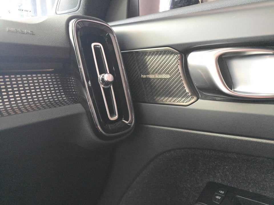 Volvo XC40 1,5 T5 ReCharge R-Design aut. 5d