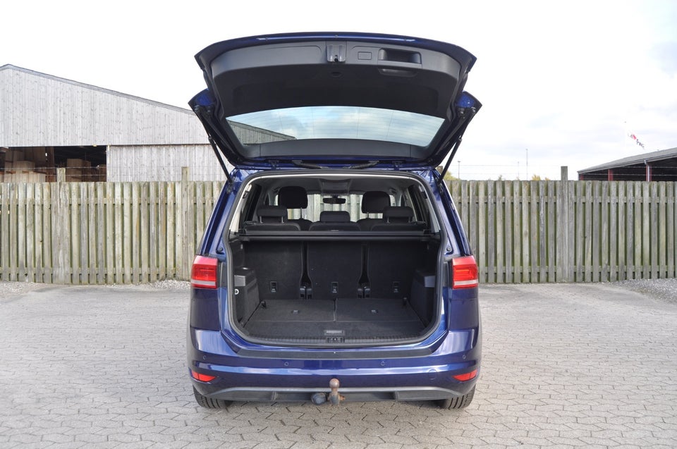 VW Touran 1,6 TDi 115 Comfortline DSG 7prs 5d