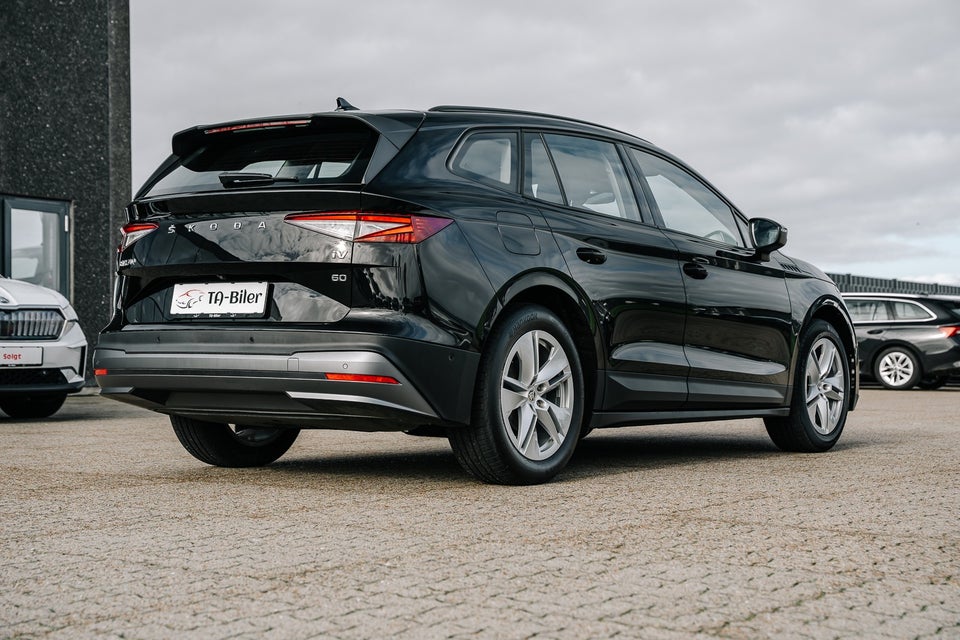 Skoda Enyaq 60 iV Clever Loft 5d