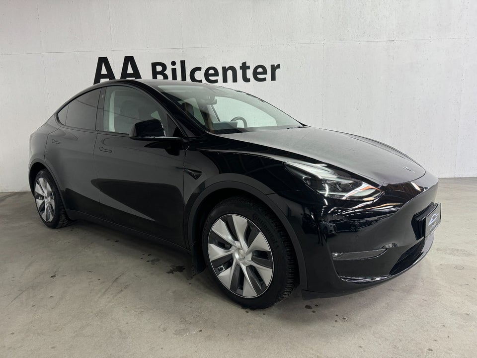 Tesla Model Y Long Range AWD 5d