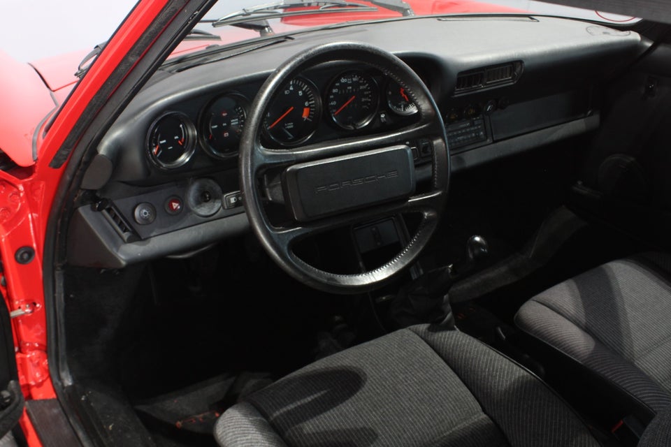 Porsche 911 3,2 Carrera Coupé 2d