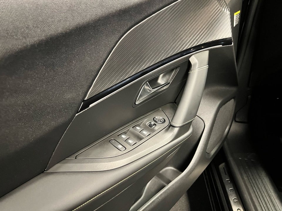 Peugeot e-2008 50 GT 5d