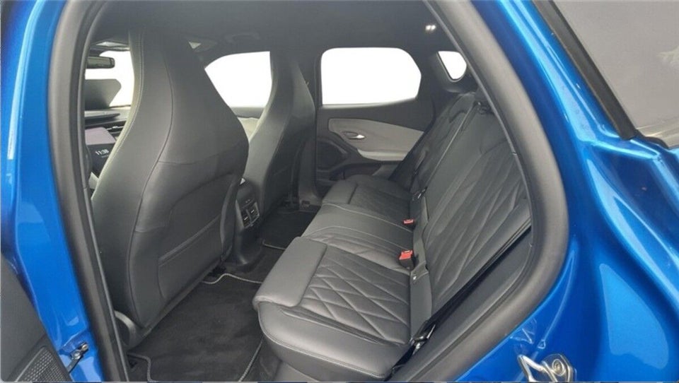 Ford Capri 77 Premium Extended Range 5d