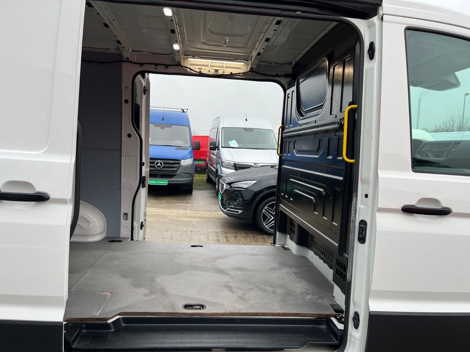 VW Crafter 35 2,0 TDi 140 Kassevogn L3H2