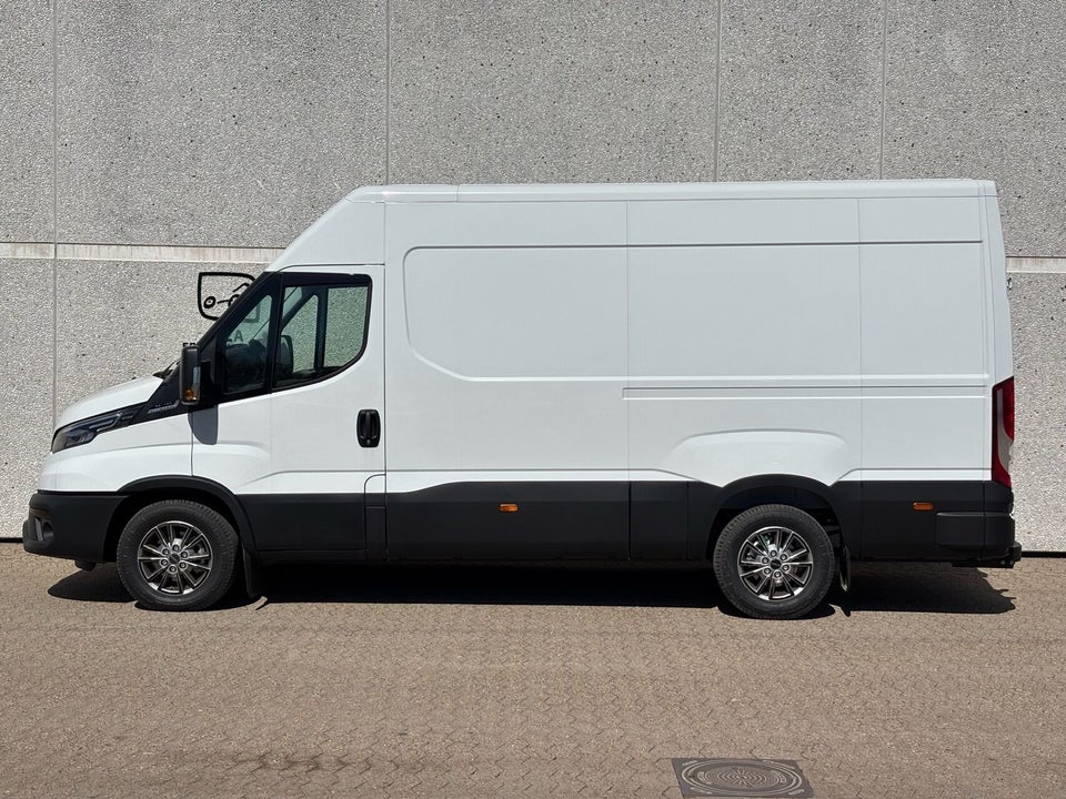 Iveco Daily 3,0 35S18 12m³ Van AG8