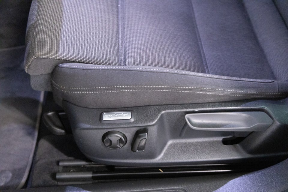 VW Passat 2,0 TDi 150 Comfortline Variant DSG 5d