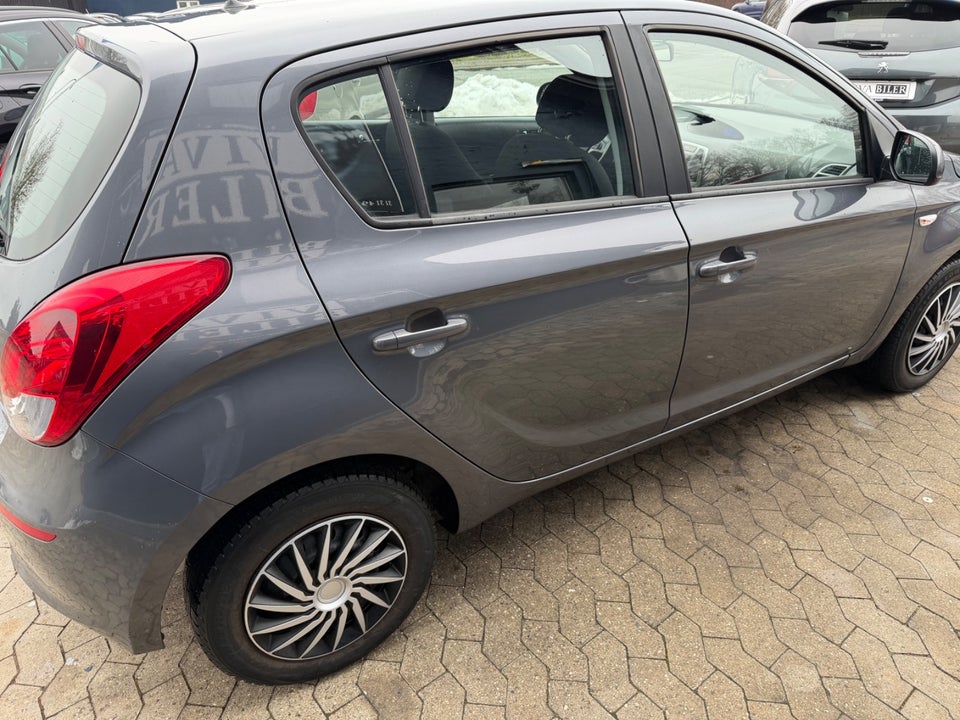 Hyundai i20 1,25 Classic XTR 5d