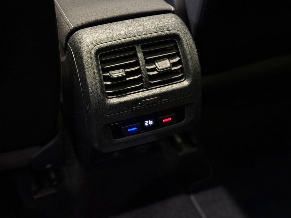 VW Touran 1,4 TSi 150 Highline 7prs 5d