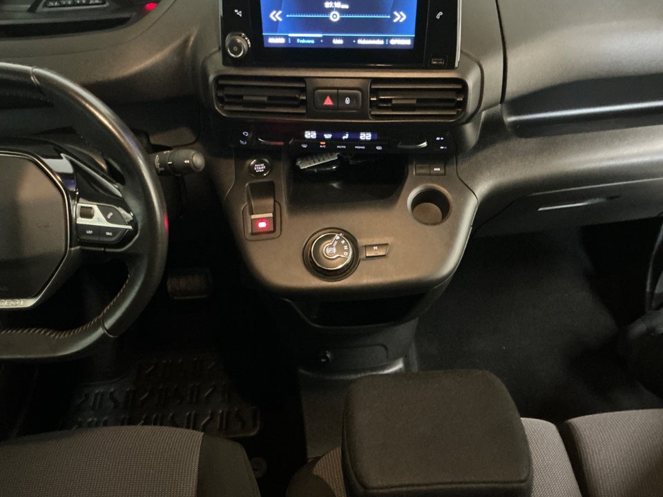 Peugeot Partner 1,5 BlueHDi 130 L2V2 Plus EAT8 Van