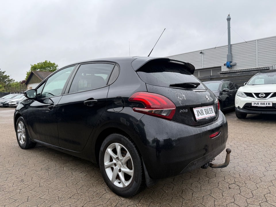 Peugeot 208 1,2 VTi 82 Allure Sky 5d