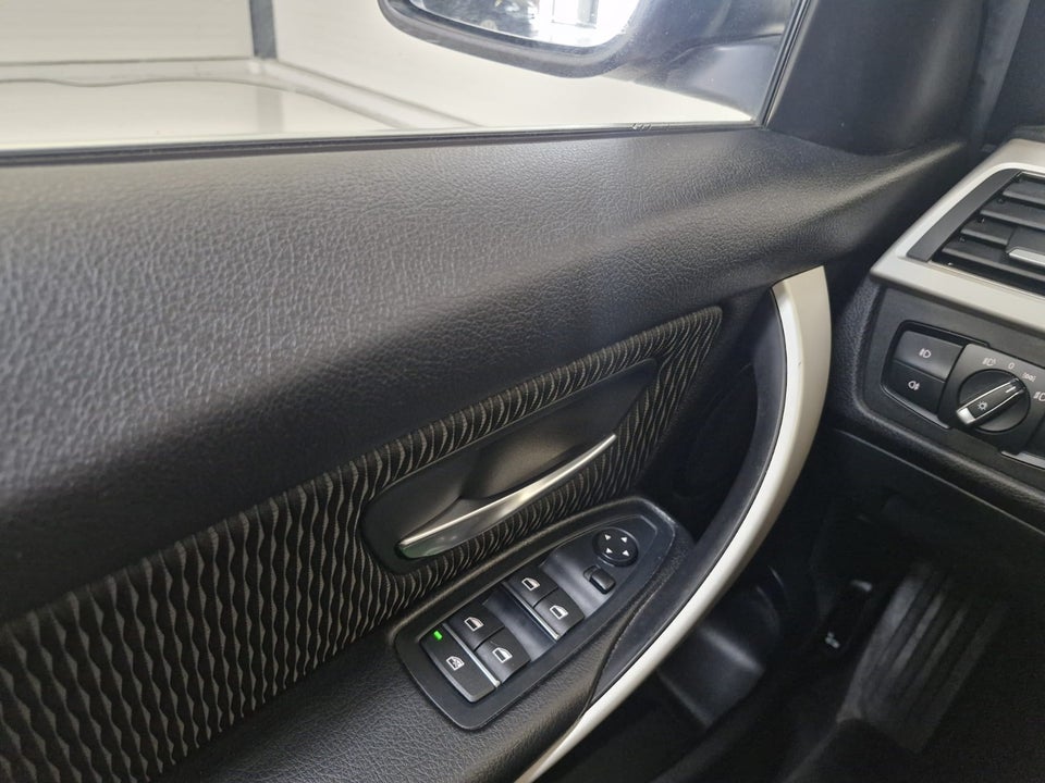 BMW 318i 1,5 aut. 4d