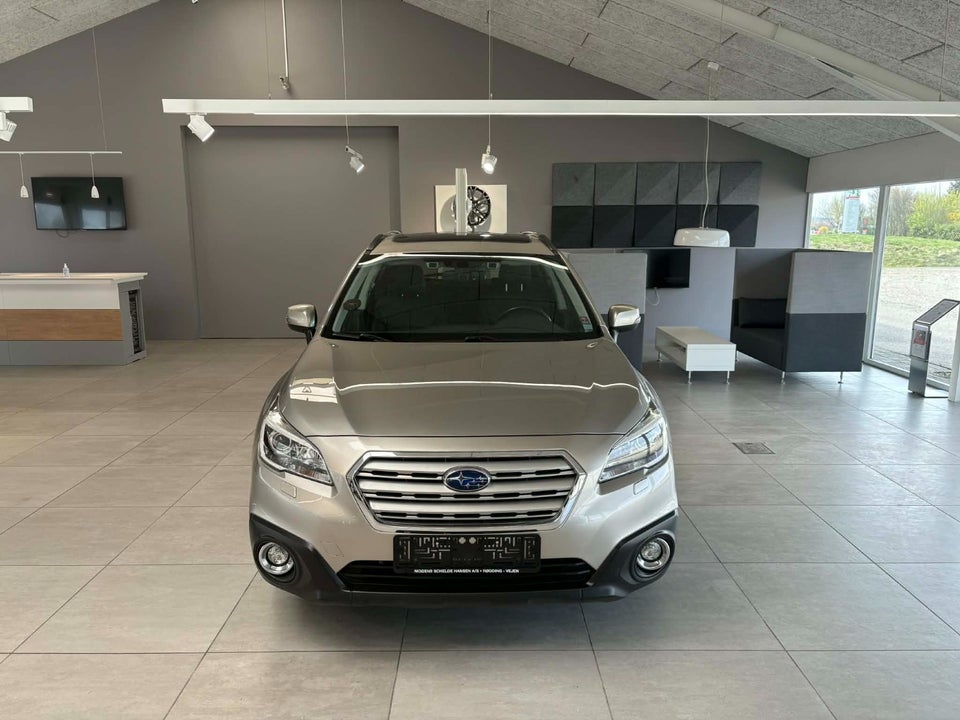 Subaru Outback 2,5 Summit CVT 5d