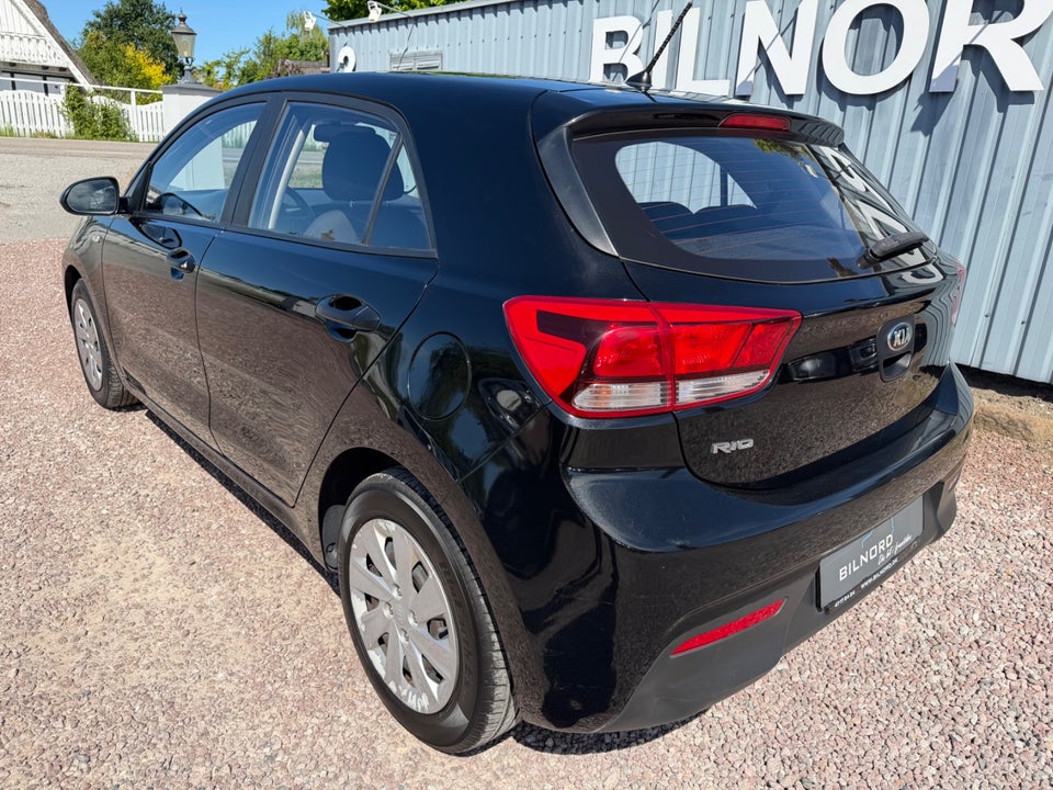 Kia Rio 1,2 CVVT Base 5d